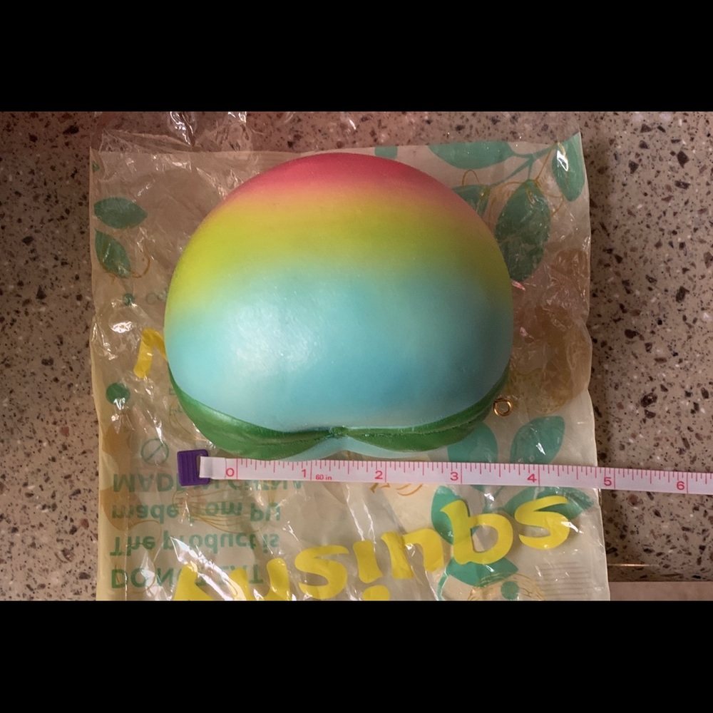 Squishy Peach βGiantβ - Picture 6 of 14